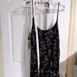 Old navy black and white floral dress